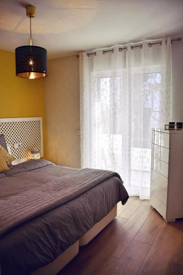 Yellow Jasper - Gemstone Getaway Marbella Exterior photo